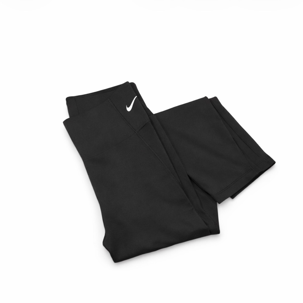 Nike Women’s Cropped Black Leggings